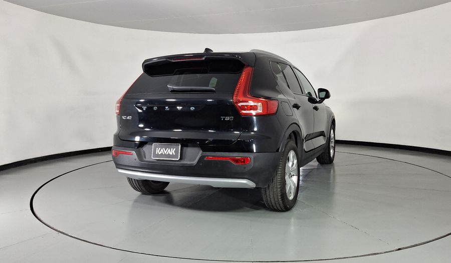 Volvo Xc40 2.0 MOMENTUM T5 AUTO 4WD Suv 2019