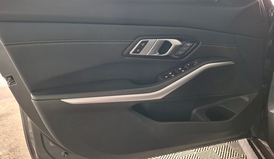 Bmw Serie 3 2.0 320I SPORT LINE Sedan 2022