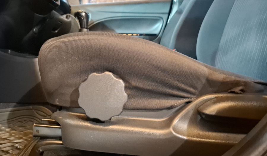 Dodge Attitude 1.2 SXT MT Sedan 2017