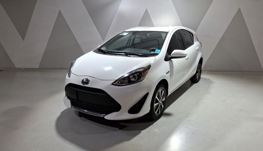 Toyota • Prius C