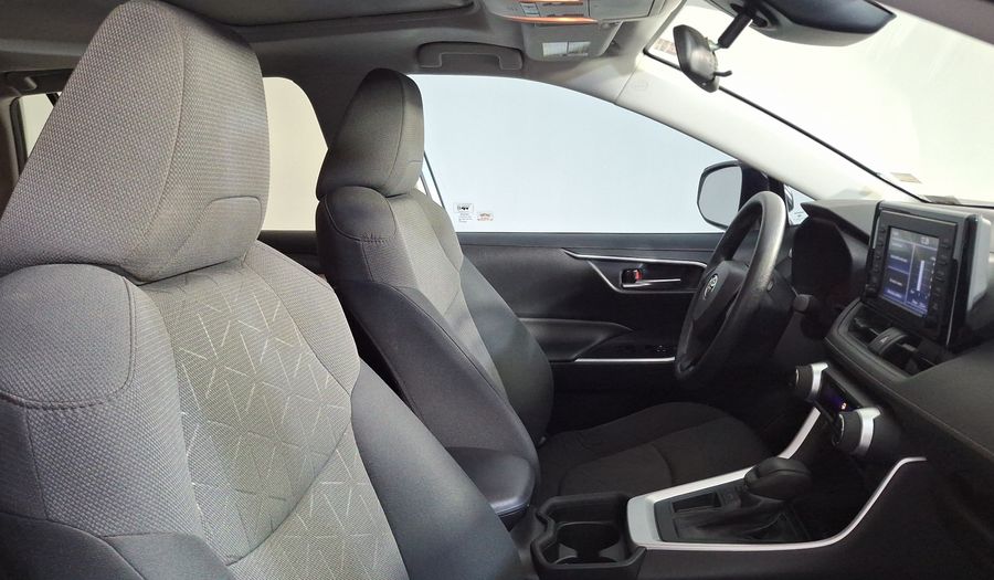 Toyota Rav4 2.5 XLE AUTO Suv 2021