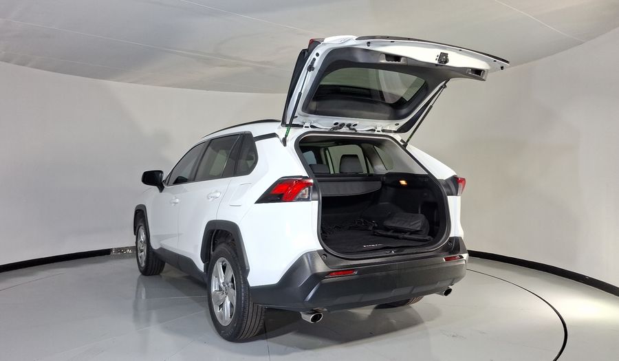 Toyota Rav4 2.5 XLE AUTO Suv 2021