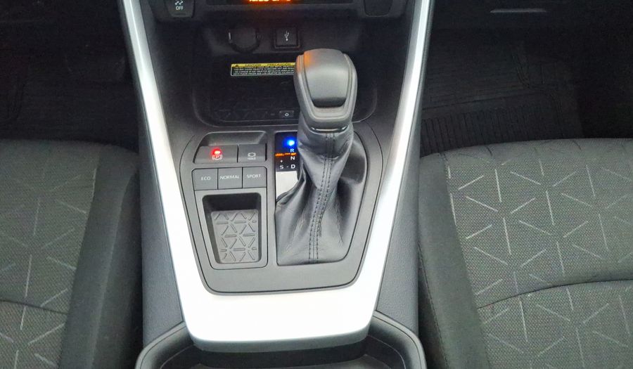 Toyota Rav4 2.5 XLE AUTO Suv 2021