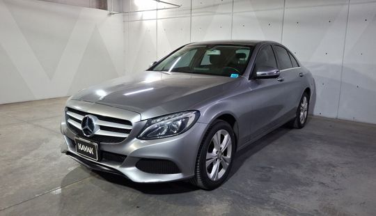 Mercedes Benz • Clase C
