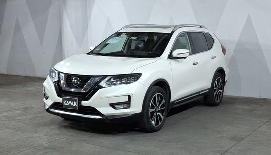 Nissan • X-Trail