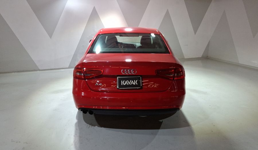 Audi A4 2.0 TFSI TRENDY PLUS MULTITRONIC Sedan 2013