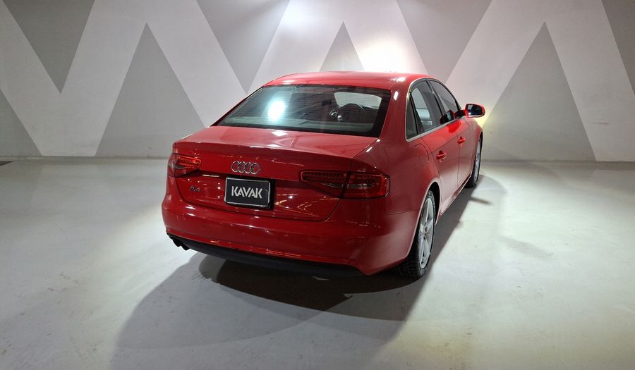 Audi A4 2.0 TFSI TRENDY PLUS MULTITRONIC Sedan 2013