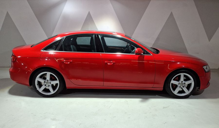Audi A4 2.0 TFSI TRENDY PLUS MULTITRONIC Sedan 2013