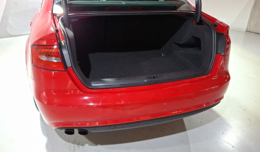 Audi A4 2.0 TFSI TRENDY PLUS MULTITRONIC Sedan 2013