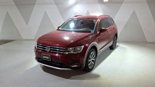 Volkswagen • Tiguan