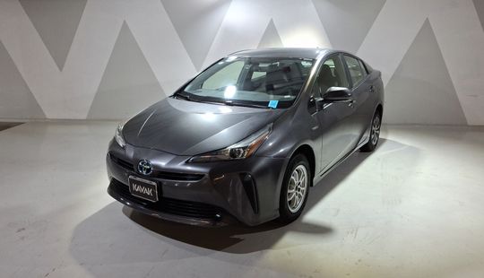 Toyota • Prius