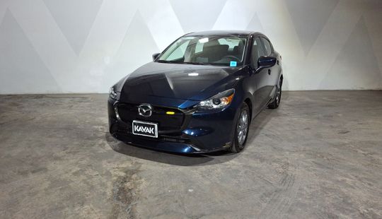 Mazda • Mazda 2