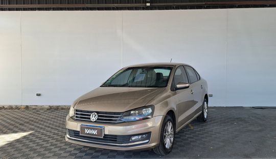 Volkswagen • Polo