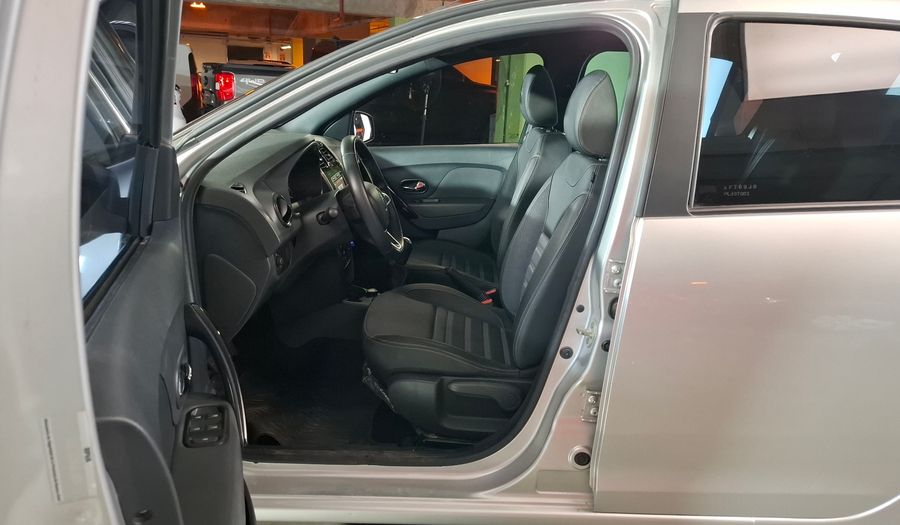 Renault Logan 1.6 INTENS Sedan 2023