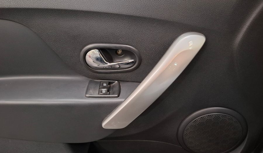 Renault Sandero 1.6 PRIVILEGE PH2 Hatchback 2016