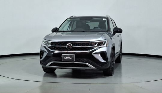 Volkswagen • Taos