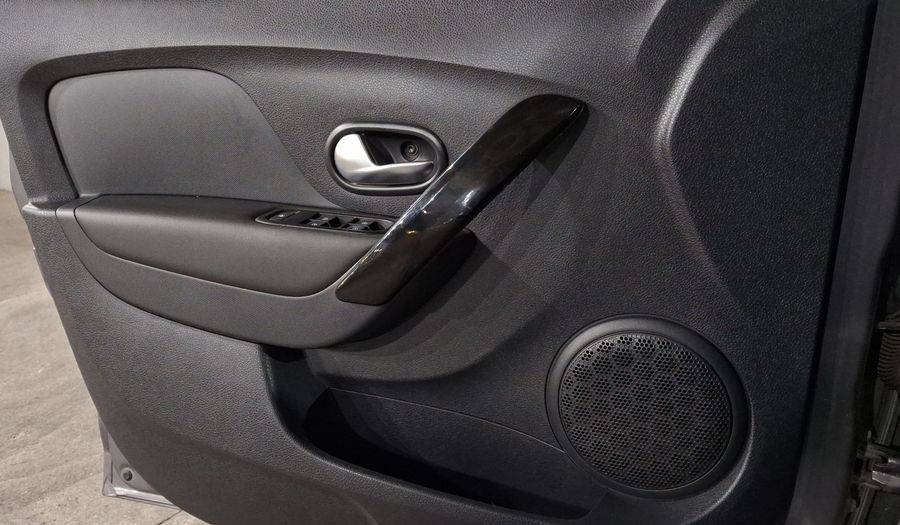 Renault Stepway 1.6 INTENS MT Hatchback 2021