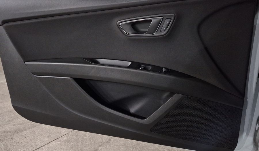 Seat Leon 1.4 SC STYLE 150HP DSG Hatchback 2016