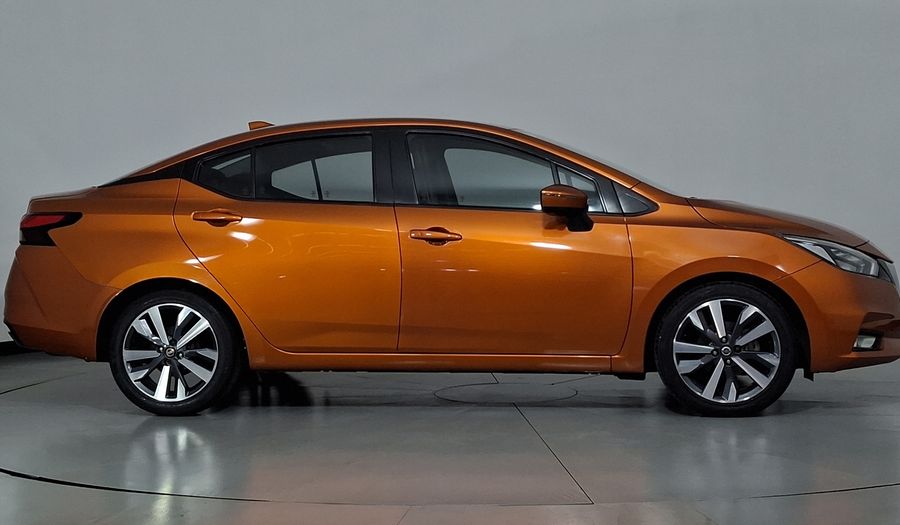 Nissan Versa 1.6 PLATINUM CVT Sedan 2021