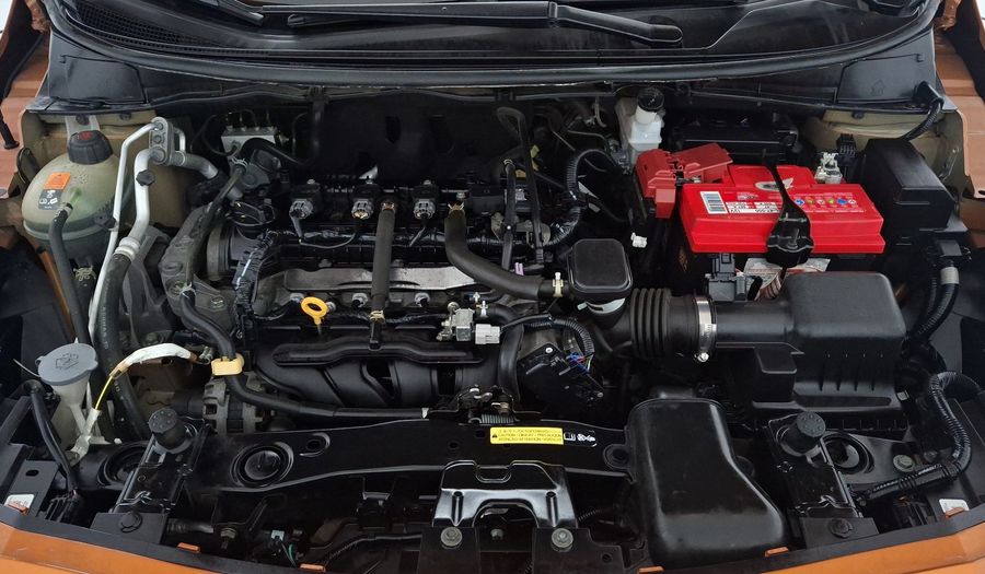 Nissan Versa 1.6 PLATINUM CVT Sedan 2021