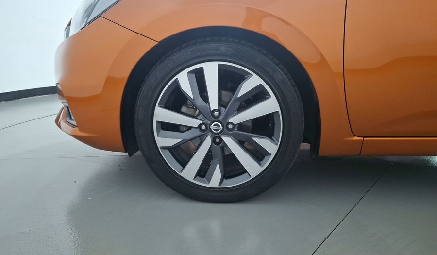 Nissan Versa 1.6 PLATINUM CVT Sedan 2021