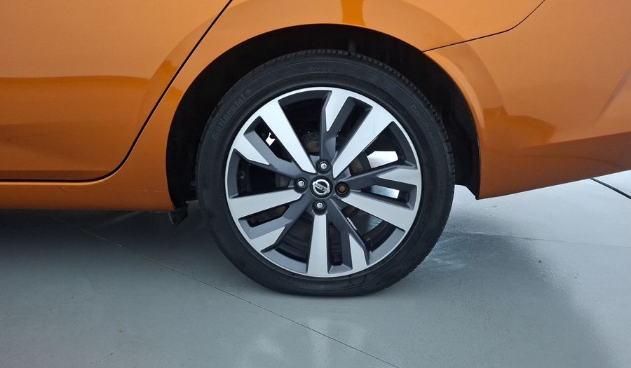 Nissan Versa 1.6 PLATINUM CVT Sedan 2021