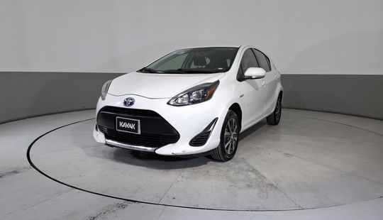Toyota • Prius C