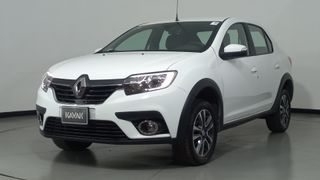 Renault • Logan
