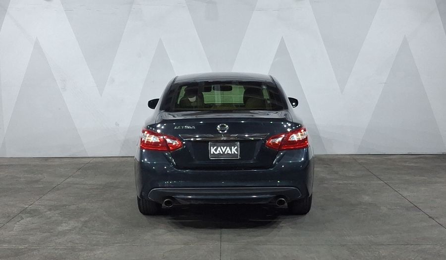 Nissan Altima 2.5 ADVANCE CVT Sedan 2017