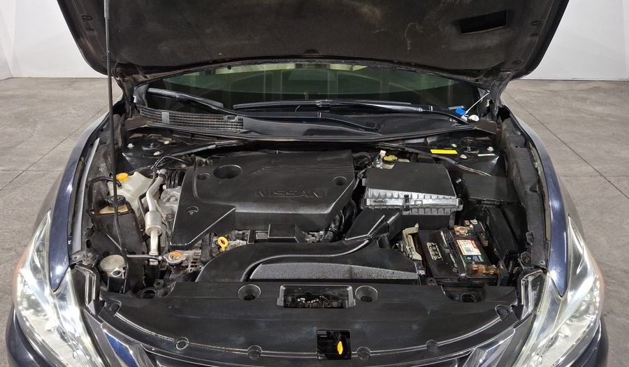 Nissan Altima 2.5 ADVANCE CVT Sedan 2017