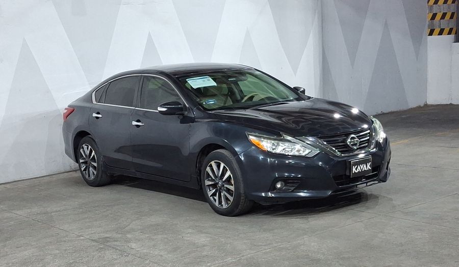Nissan Altima 2.5 ADVANCE CVT Sedan 2017