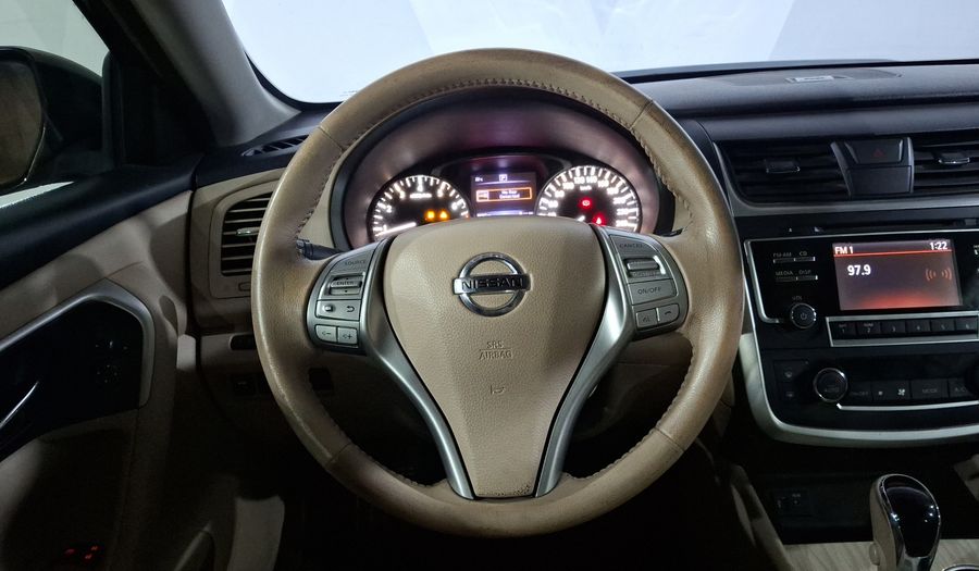 Nissan Altima 2.5 ADVANCE CVT Sedan 2017
