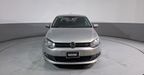 Volkswagen Vento 1.6 HIGHLINE MT Sedan 2014