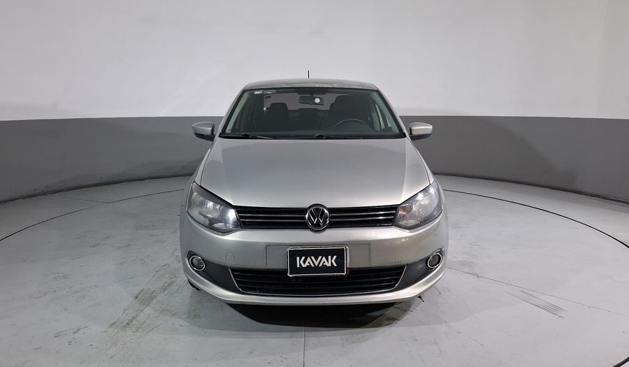 Volkswagen Vento 1.6 HIGHLINE MT Sedan 2014