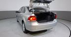 Volkswagen Vento 1.6 HIGHLINE MT Sedan 2014