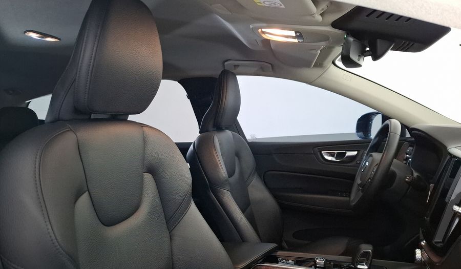 Volvo Xc60 2.0 B5 MHEV PLUS AUTO AWD Suv 2023