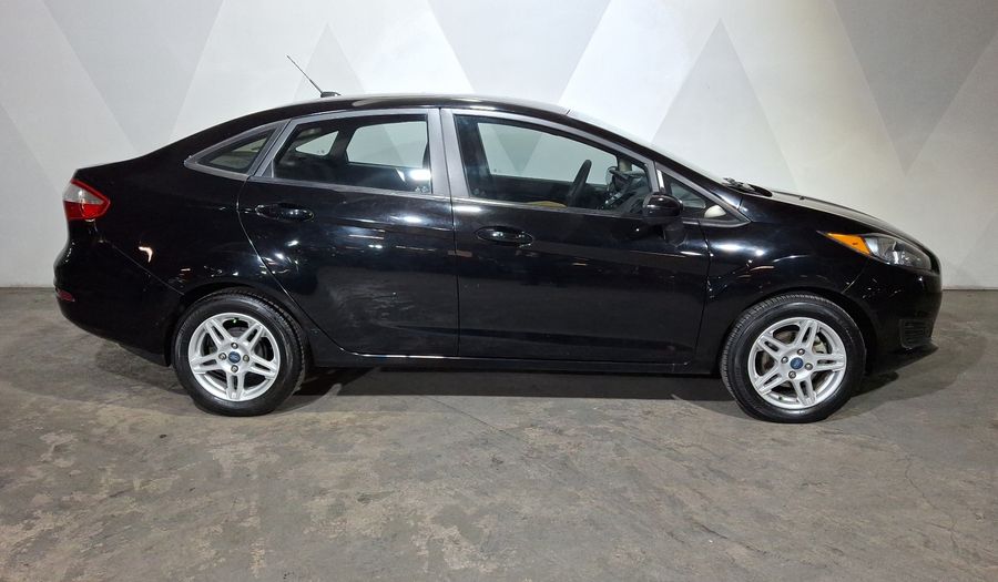 Ford Fiesta 1.6 SE Sedan 2018