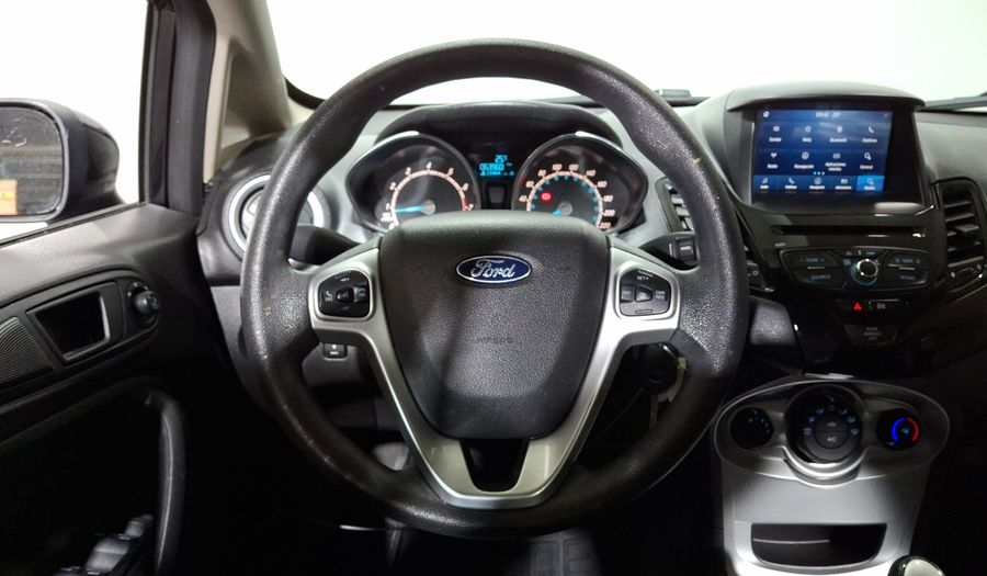 Ford Fiesta 1.6 SE Sedan 2018