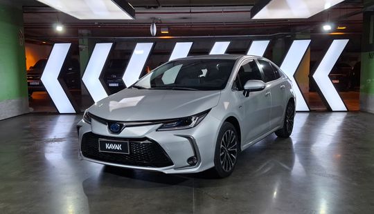 Toyota • Corolla