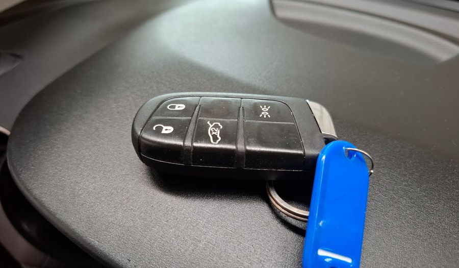 Fiat Cronos 1.8 PRECISION AUTO Sedan 2022