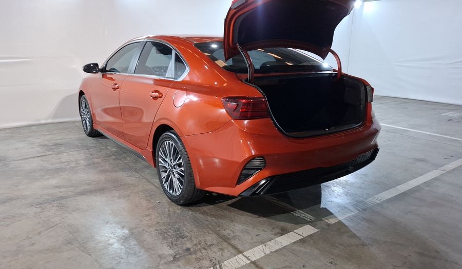 Kia Forte 2.0 GT LINE IVT Sedan 2024