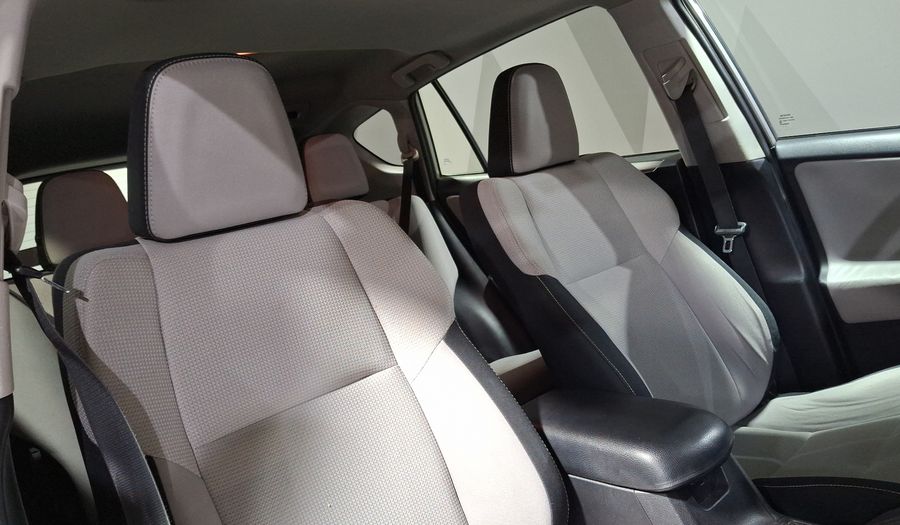 Toyota Rav4 2.5 XLE AWD AT Suv 2016