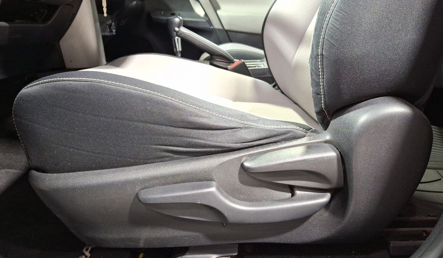 Toyota Rav4 2.5 XLE AWD AT Suv 2016