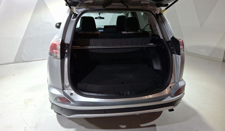 Toyota Rav4 2.5 XLE AWD AT Suv 2016