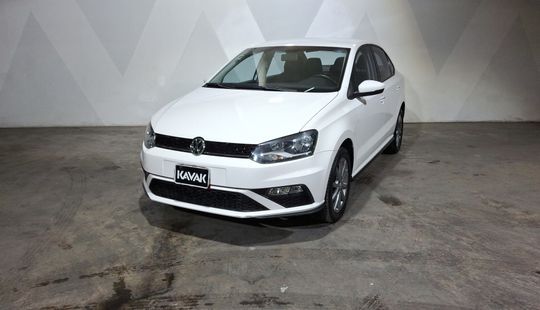 Volkswagen • Vento