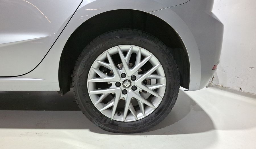 Seat Ibiza 1.6 STYLE Hatchback 2021