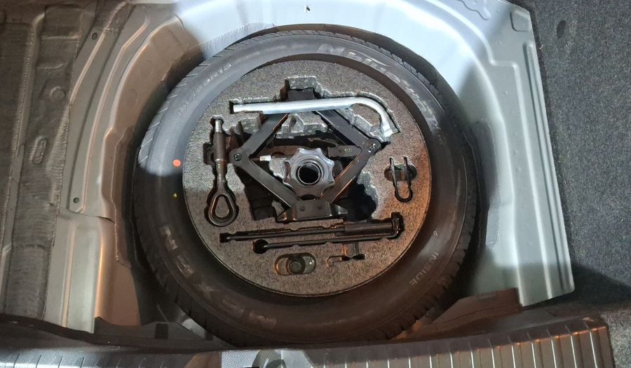 Seat Ibiza 1.6 STYLE Hatchback 2021