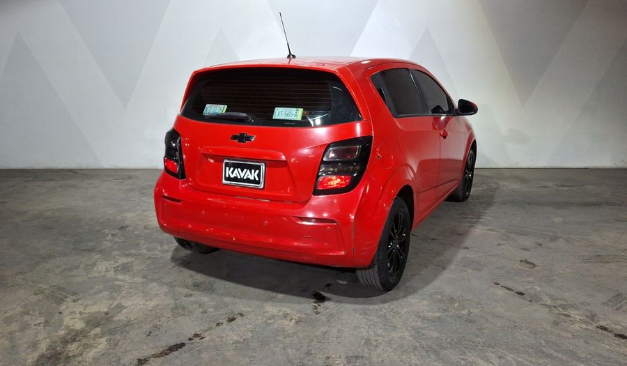 Chevrolet Sonic 1.6 AT K LT Hatchback 2017