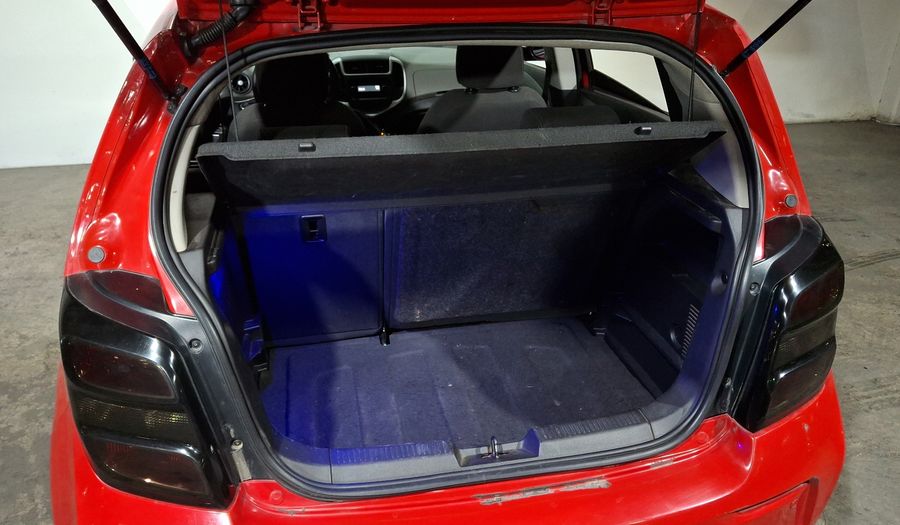 Chevrolet Sonic 1.6 AT K LT Hatchback 2017