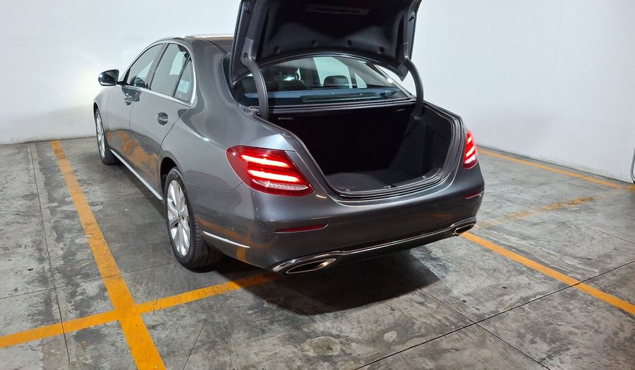 Mercedes Benz Clase E 2.0 200 EXCLUSIVE AUTO Sedan 2018